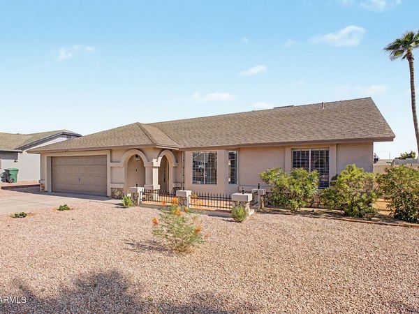 6431 E INGLEWOOD Street, Mesa, AZ 85205
