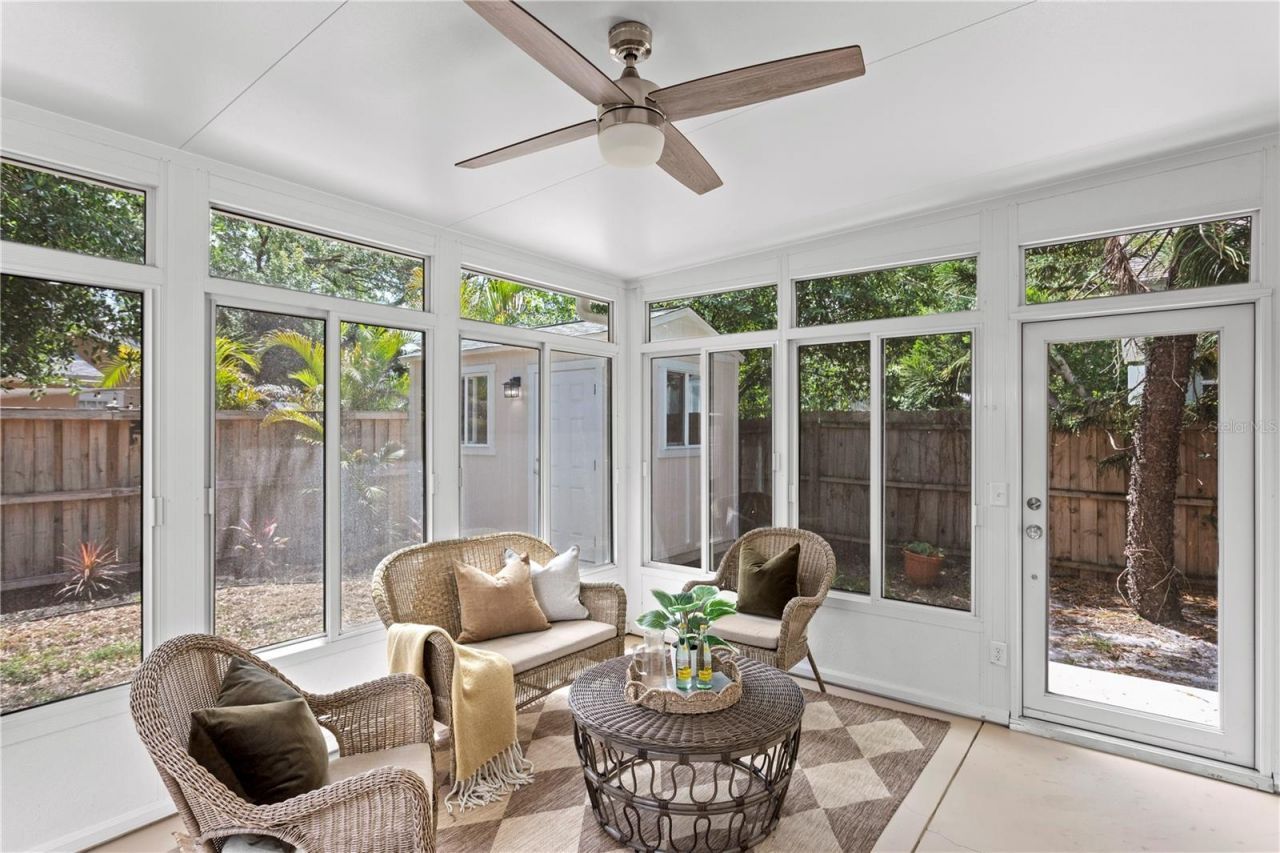 1175 Highland Court N, Saint Petersburg, FL 33701 Photo