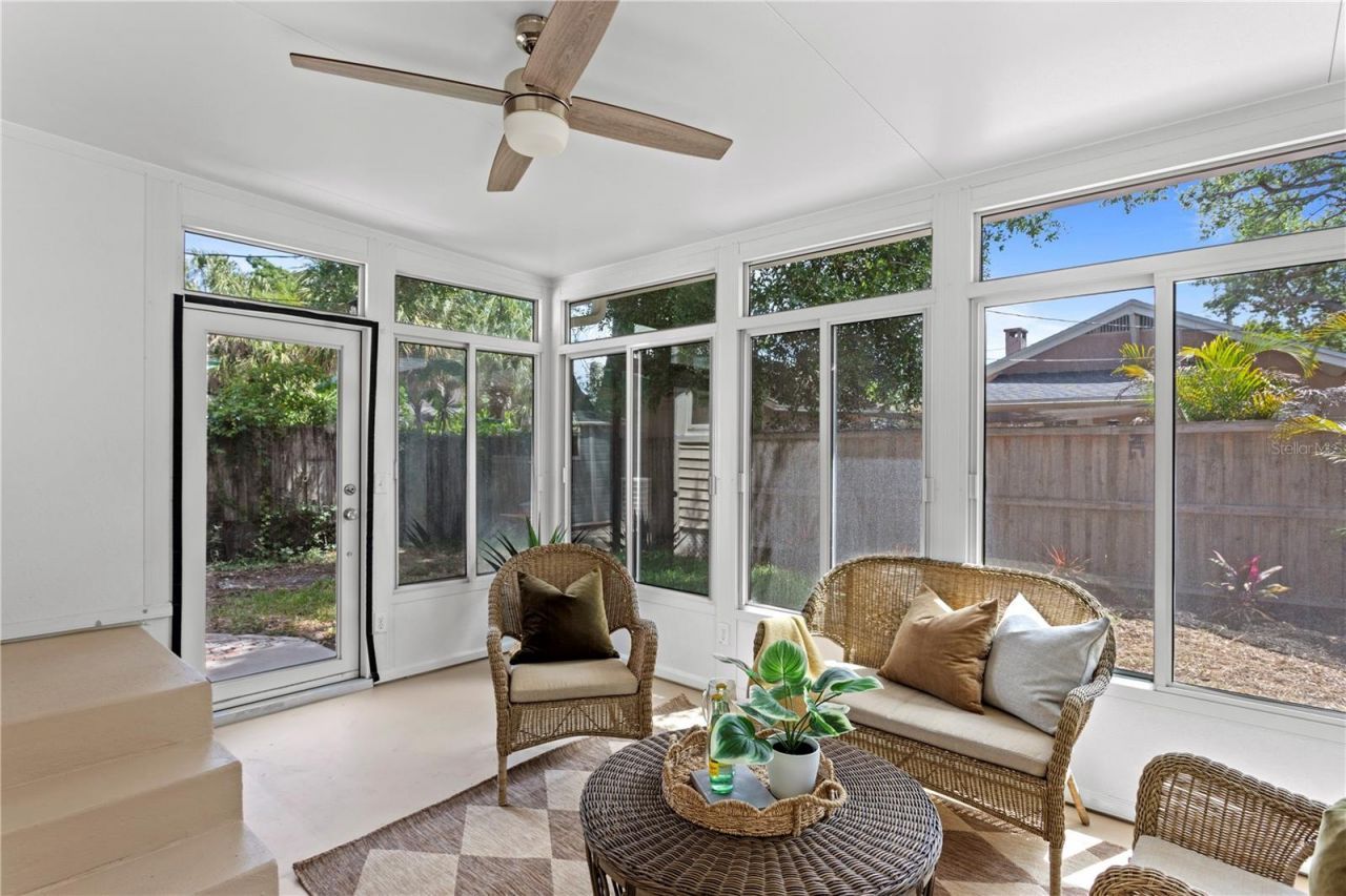 1175 Highland Court N, Saint Petersburg, FL 33701 Photo