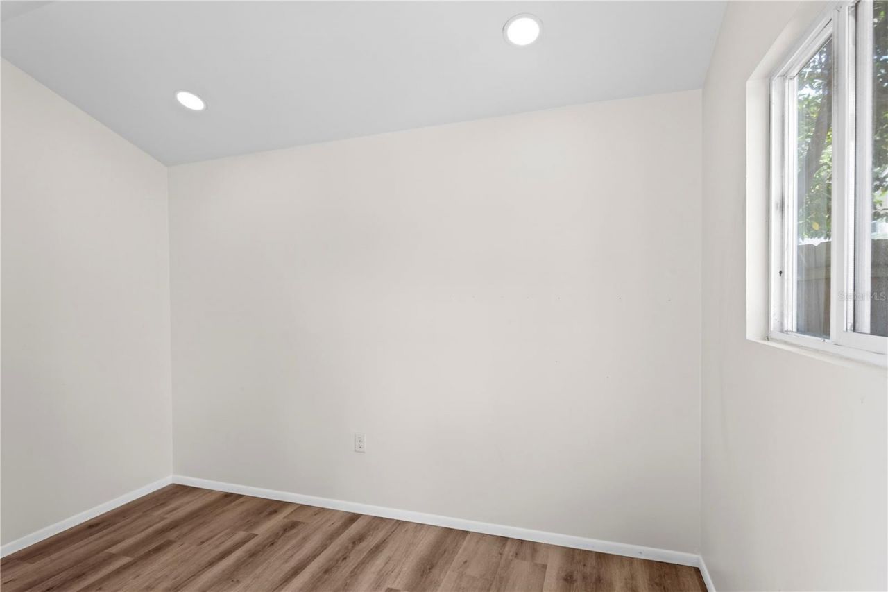 1175 Highland Court N, Saint Petersburg, FL 33701 Photo