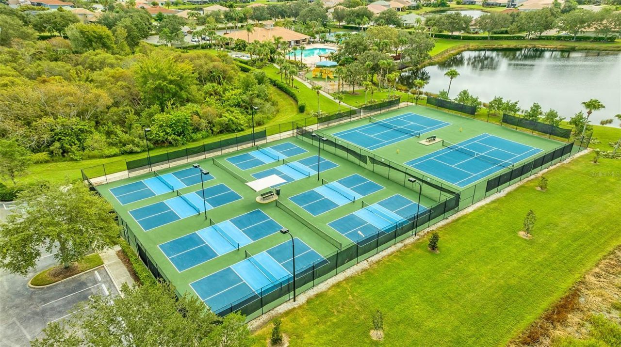 116 New Briton Court, Bradenton, FL 34212 Photo