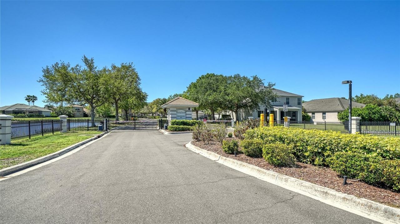 116 New Briton Court, Bradenton, FL 34212 Photo