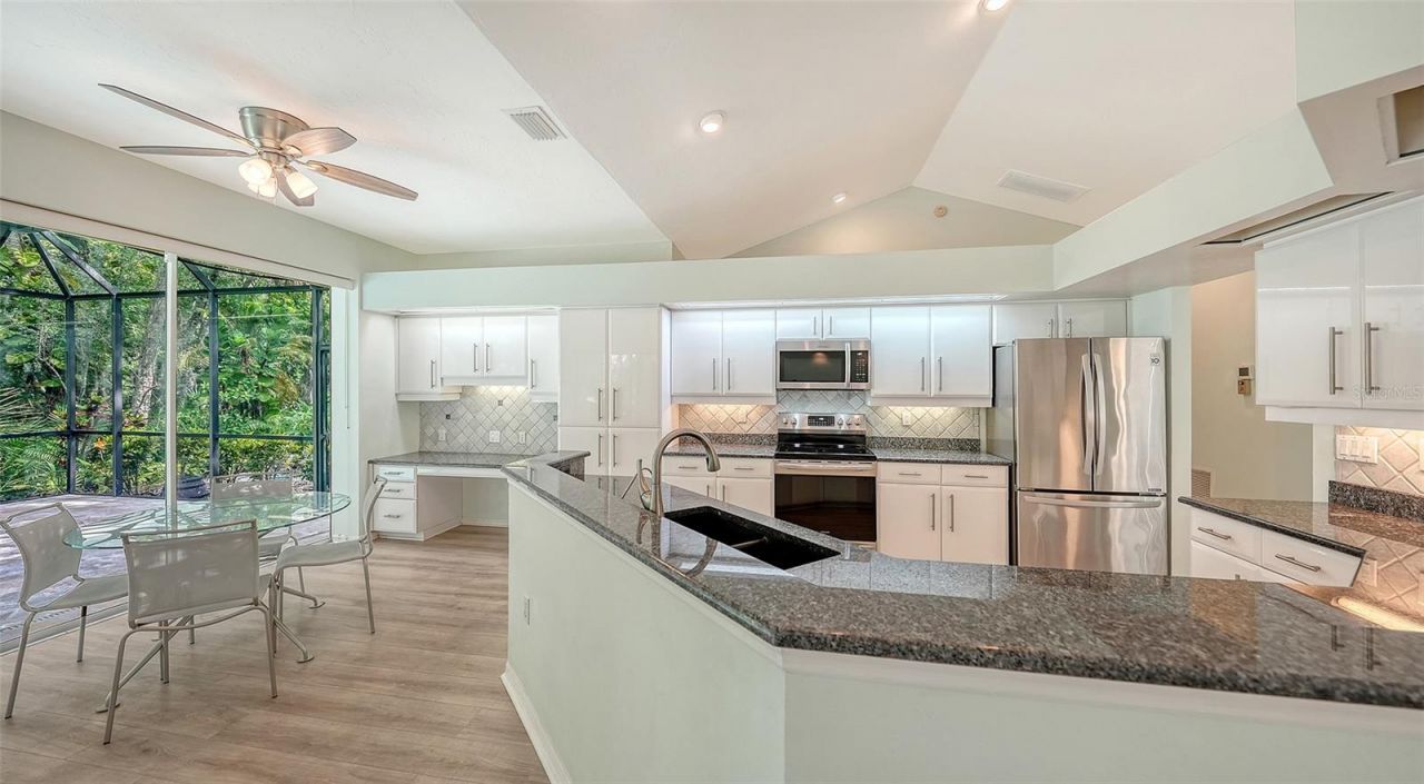 2929 Sandringham Place, Sarasota, FL 34235 Photo