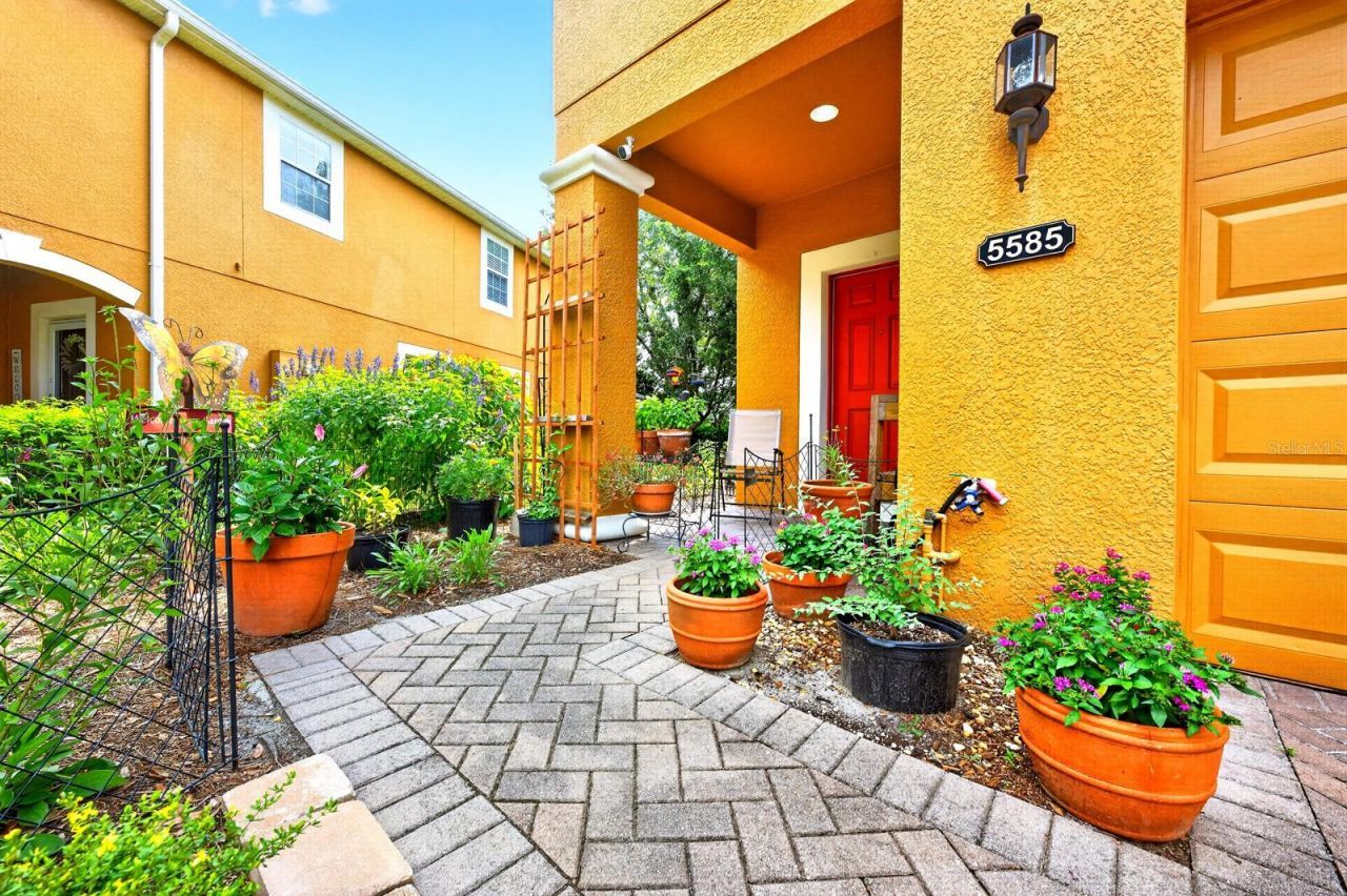 5585 Rutherford Place , Oviedo, FL 32765 Photo