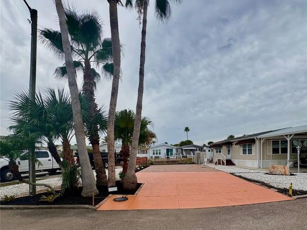 9000 US HIGHWAY 192 , Unit 327, CLERMONT, FL 34714