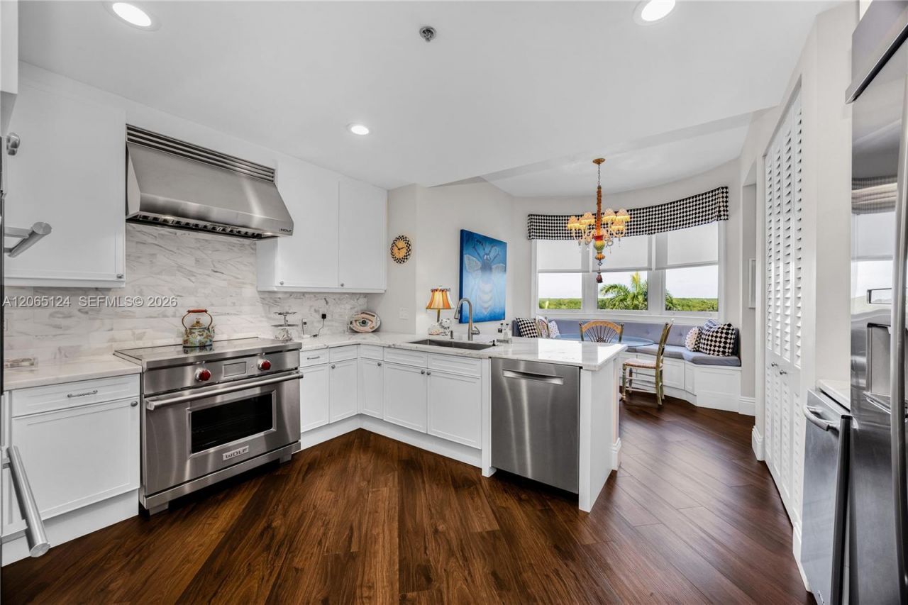 13647 Deering Bay Dr , Unit 142, Coral Gables, FL 33158 Photo