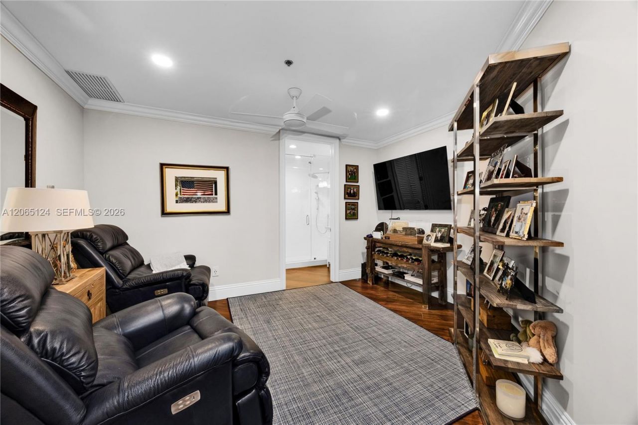 13647 Deering Bay Dr , Unit 142, Coral Gables, FL 33158 Photo