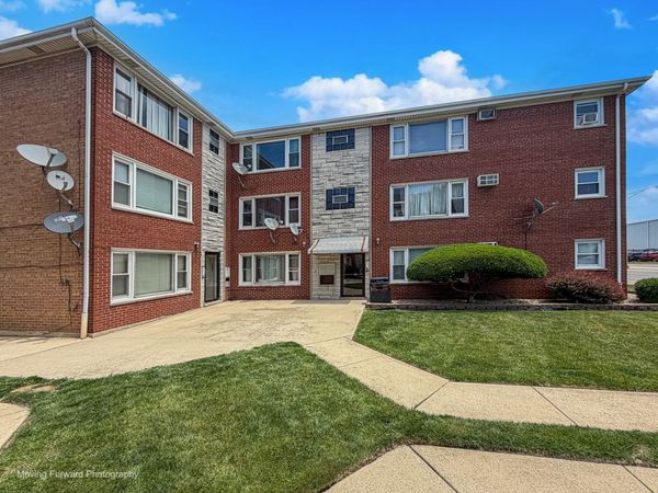 6940 W 65th Street , Unit 3B, Chicago, IL 60638