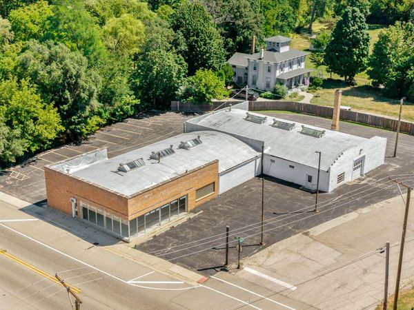 10400 Main Street , Richmond, IL 60071