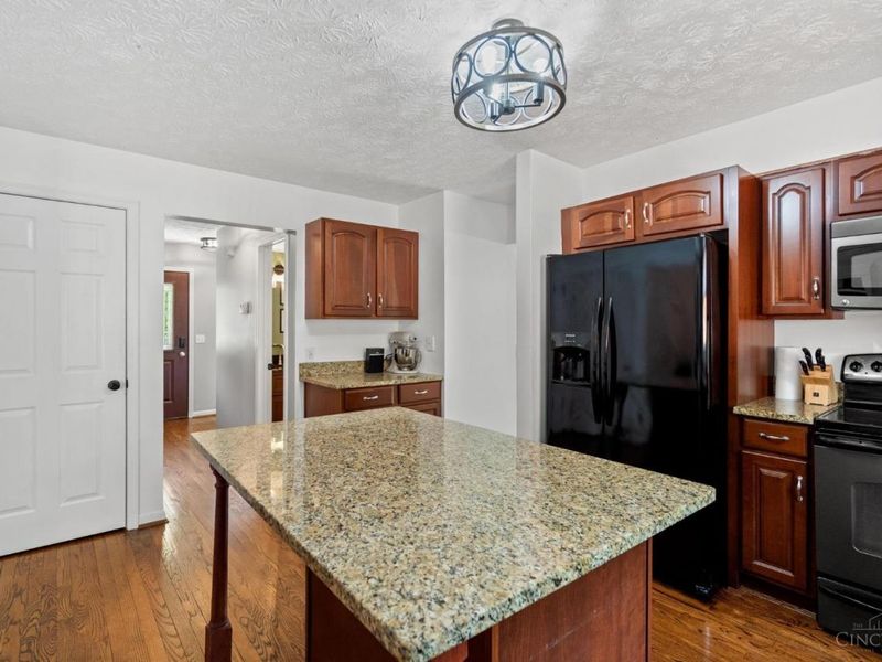8935 Creekwood Drive, Deerfield Twp., OH 45039 Photo 6