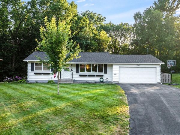 128 Clover Lane, Mankato, MN 56001