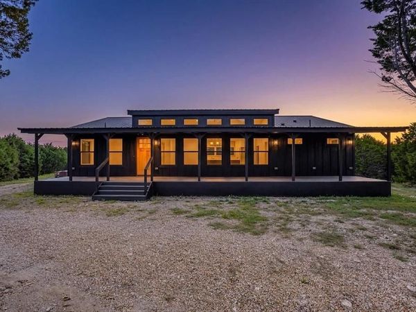 8512 Hilltop Drive, Cleburne, TX 76033