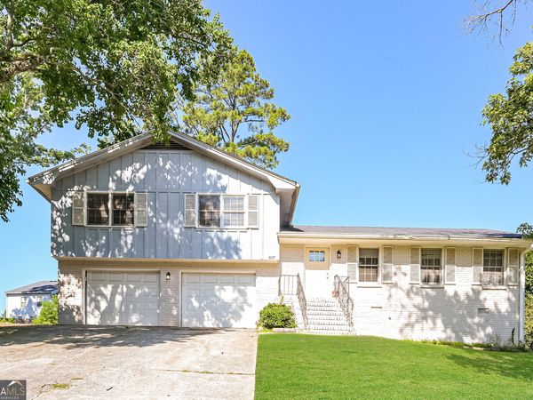 1627 Oak Forest Drive SE, Conyers, GA 30013