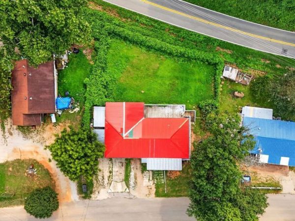 2321 Pine Circle Drive, Gainesville, GA 30504