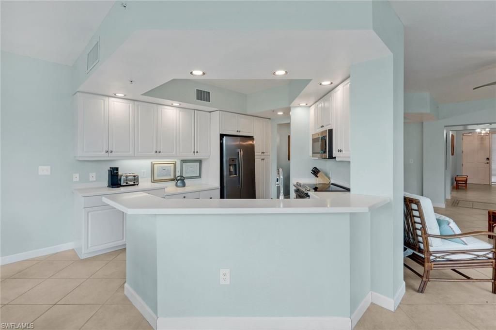 300 Dunes Blvd, Unit 203, Naples, FL 34110 Photo
