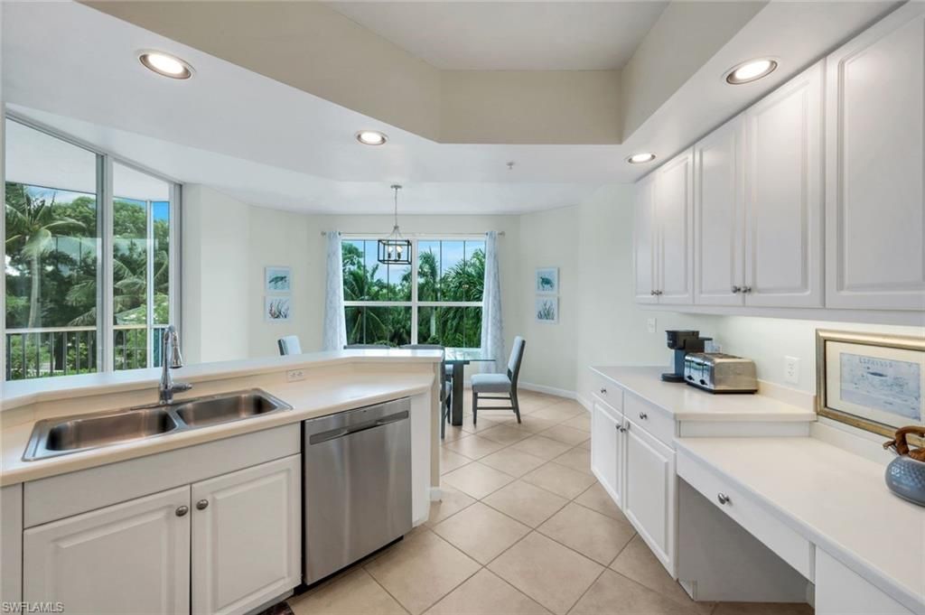 300 Dunes Blvd, Unit 203, Naples, FL 34110 Photo