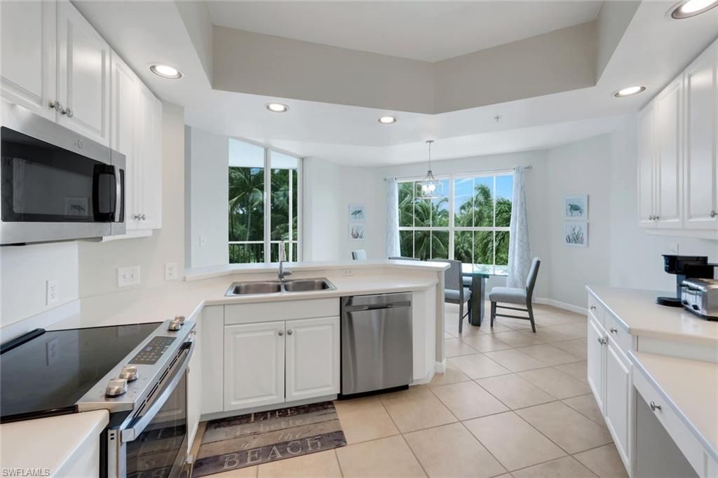 300 Dunes Blvd, Unit 203, Naples, FL 34110 Photo