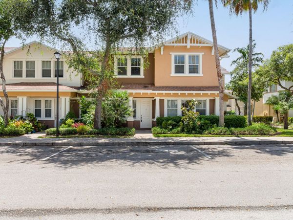 650 Pacific Grove Drive, Unit 5, West Palm Beach, FL 33401