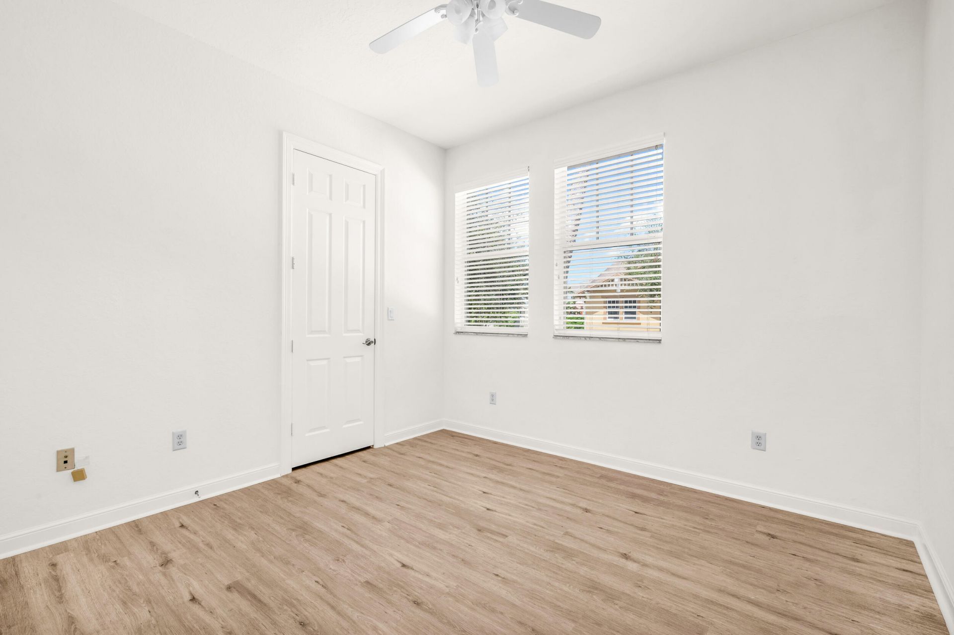650 Pacific Grove Drive, Unit 5, West Palm Beach, FL 33401 Photo