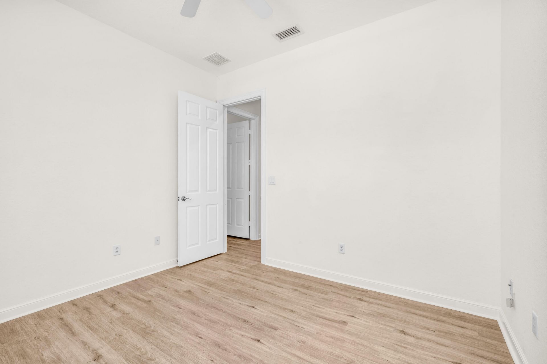650 Pacific Grove Drive, Unit 5, West Palm Beach, FL 33401 Photo