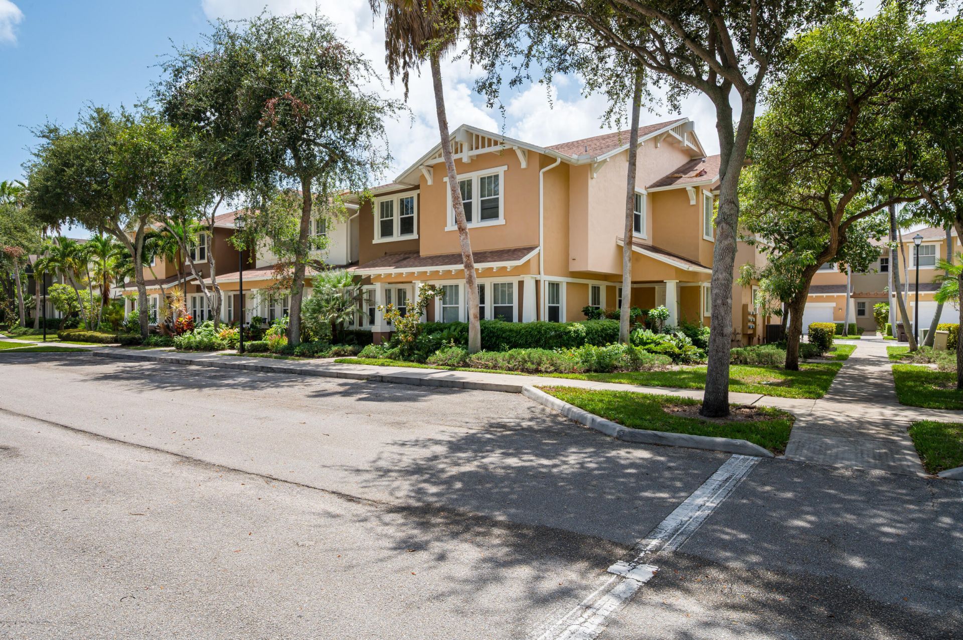 650 Pacific Grove Drive, Unit 5, West Palm Beach, FL 33401 Photo