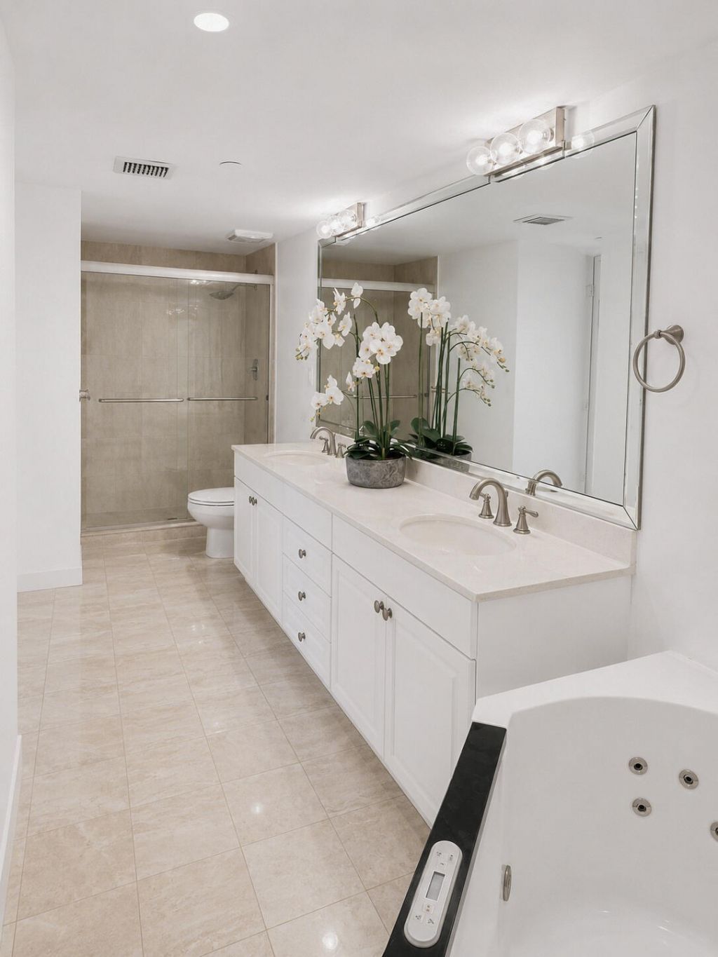 3600 Mystic Pointe Drive, Unit 608, Aventura, FL 33180 Photo
