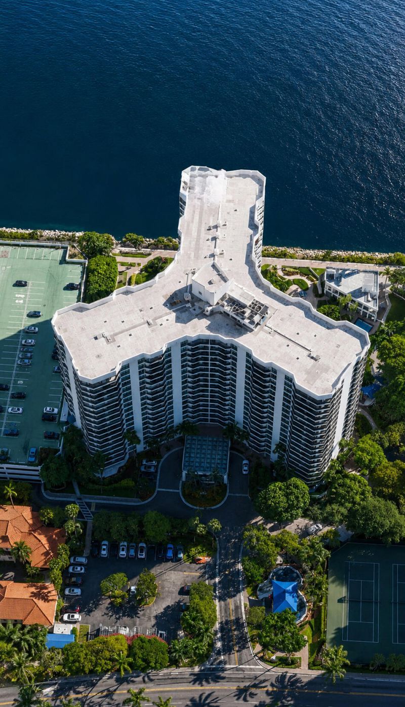 3600 Mystic Pointe Drive, Unit 608, Aventura, FL 33180 Photo