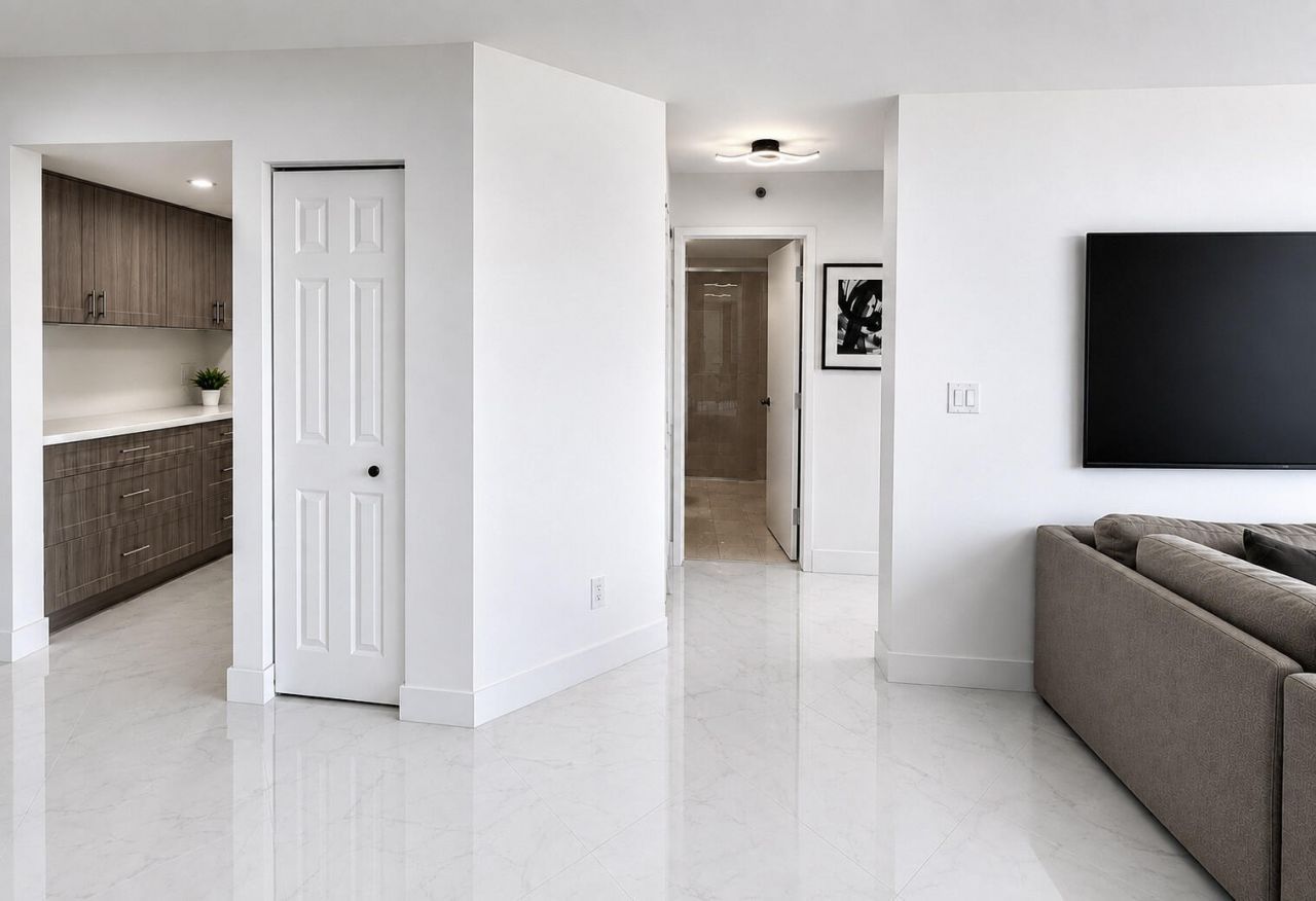 3600 Mystic Pointe Drive, Unit 608, Aventura, FL 33180 Photo