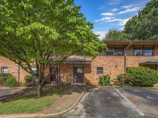 2110 Colony Drive SW, Unit 210, Huntsville, AL 35802