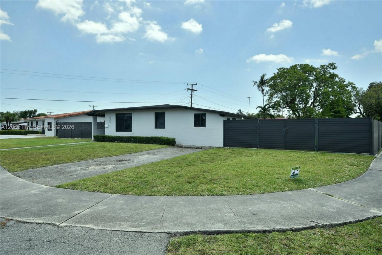 8350 SW 12th Ter, Miami, FL 33144 Main Photo