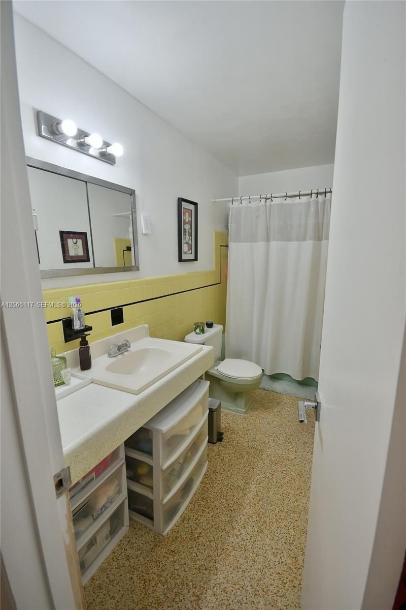 8350 SW 12th Ter, Miami, FL 33144 Photo