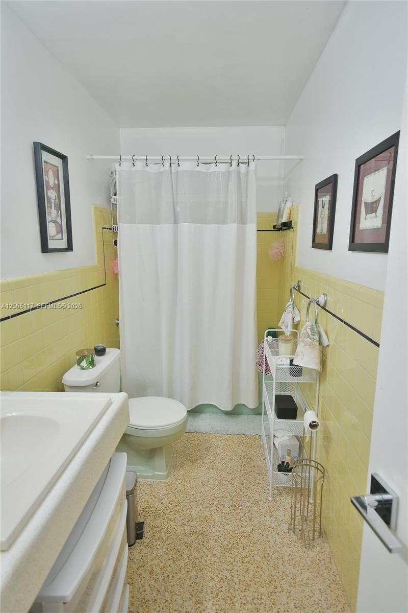 8350 SW 12th Ter, Miami, FL 33144 Photo