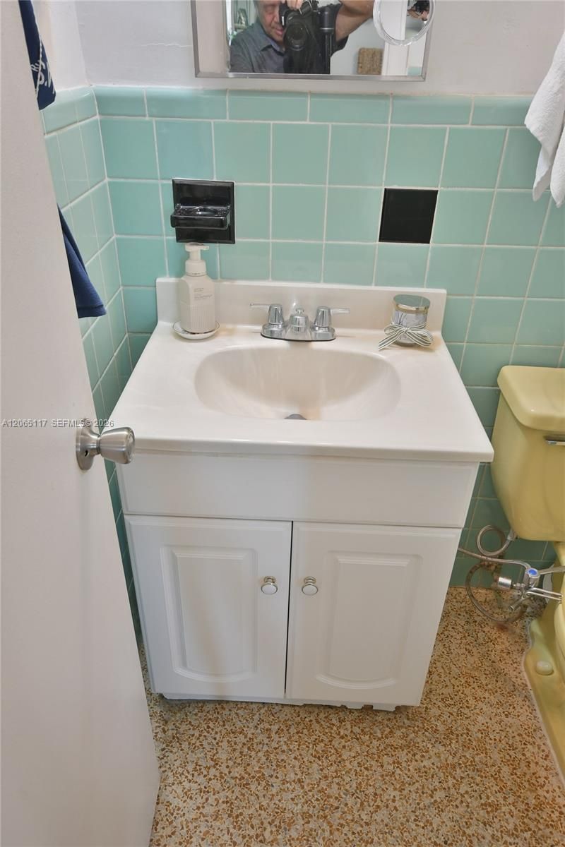 8350 SW 12th Ter, Miami, FL 33144 Photo