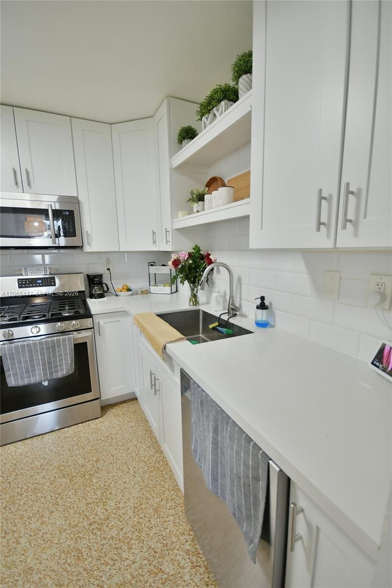 8350 SW 12th Ter, Miami, FL 33144 Photo
