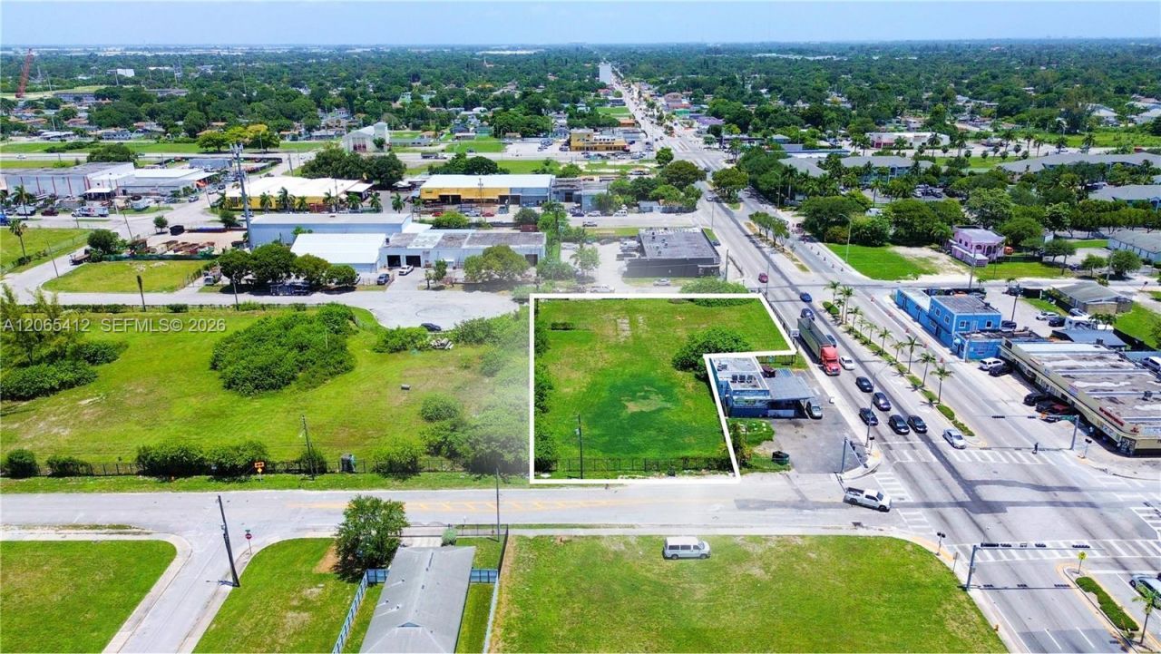 2230 NW 76th St , Miami, FL 33147 Photo