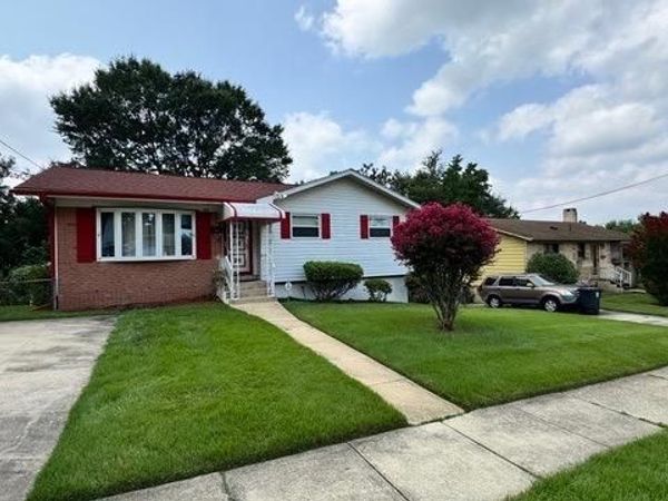 6905 DRYLOG STREET , CAPITOL HEIGHTS, MD 20743