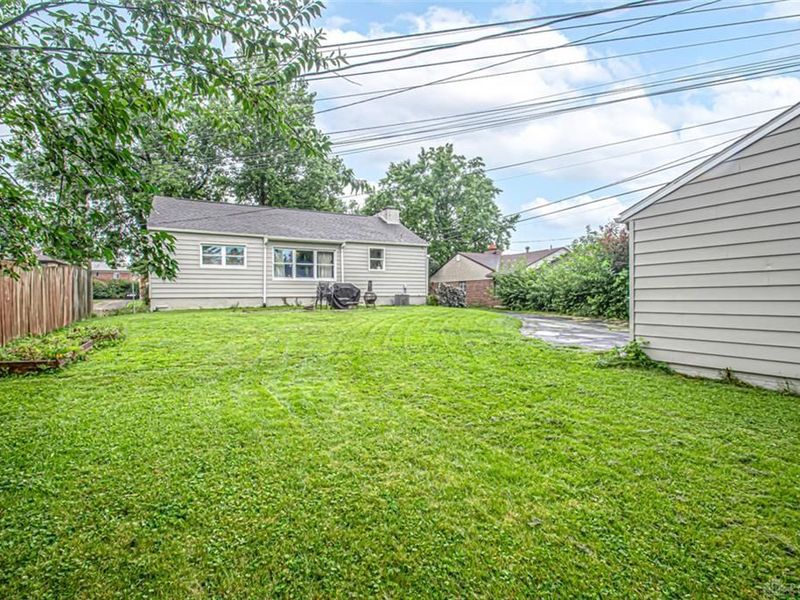 563 East Drive, Kettering, OH 45419 Photo 24