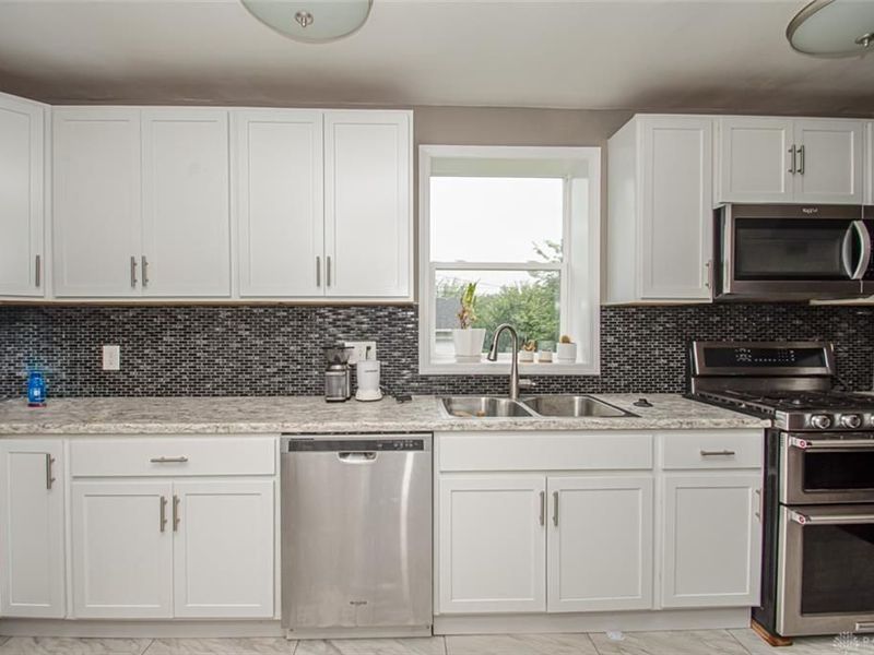 563 East Drive, Kettering, OH 45419 Photo 8