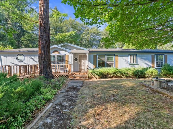 728 N Old Stage Road, Cave Junction, OR 97523