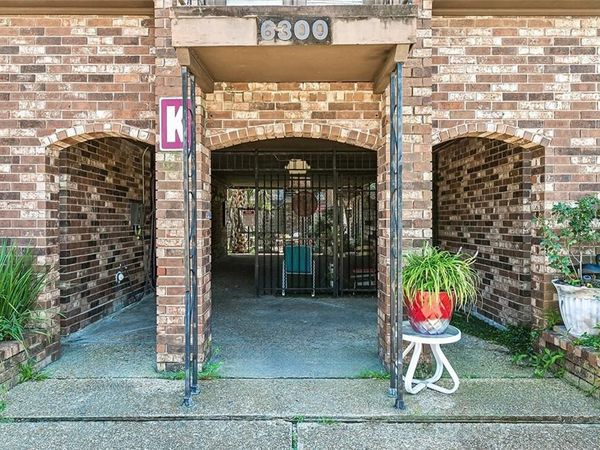6300 RIVERSIDE Drive , Unit 296, Metairie, LA 70003