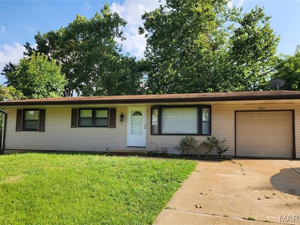 809 Bordeaux, St Louis, MO 63011