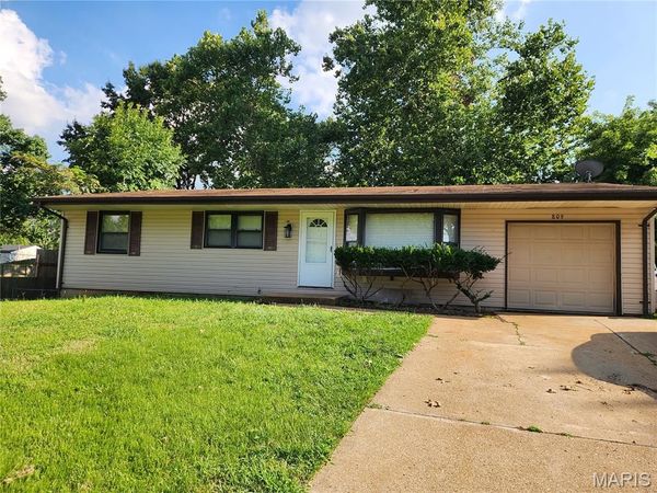 809 Bordeaux , Unincorporated, MO 63011