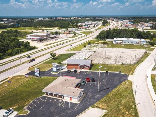 575 Marshall Drive , St Robert, MO 65584