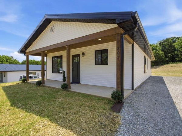 805 Ward Street , Ava, MO 65608
