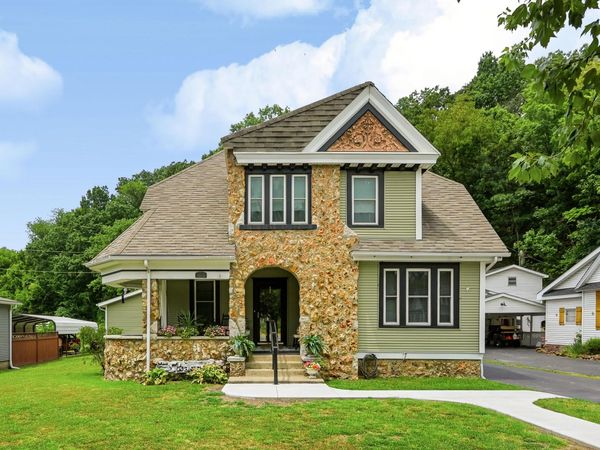 1014 Cherokee Avenue , Seneca, MO 64865