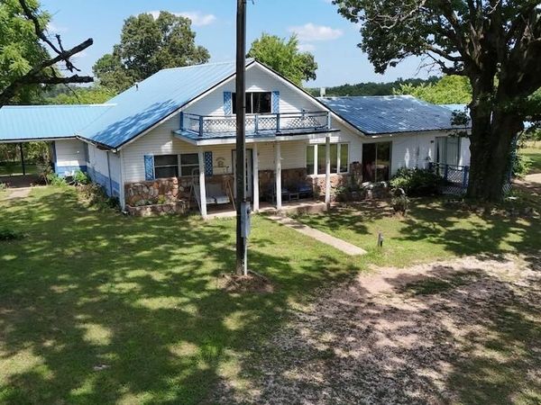 17911 Cr 576 , Winona, MO 65588