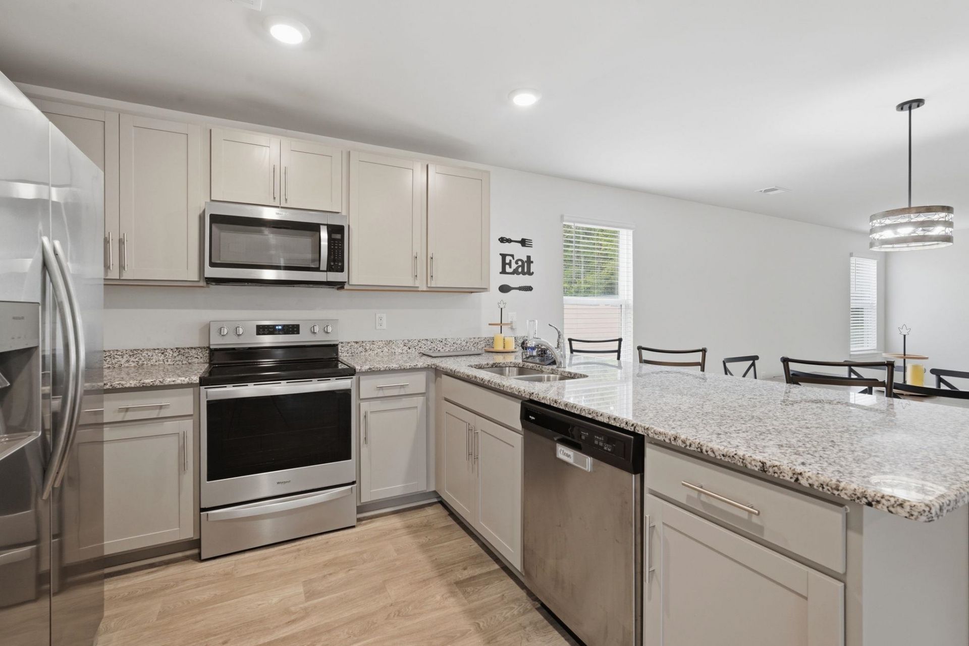 276 Country Grove Way Photo 14