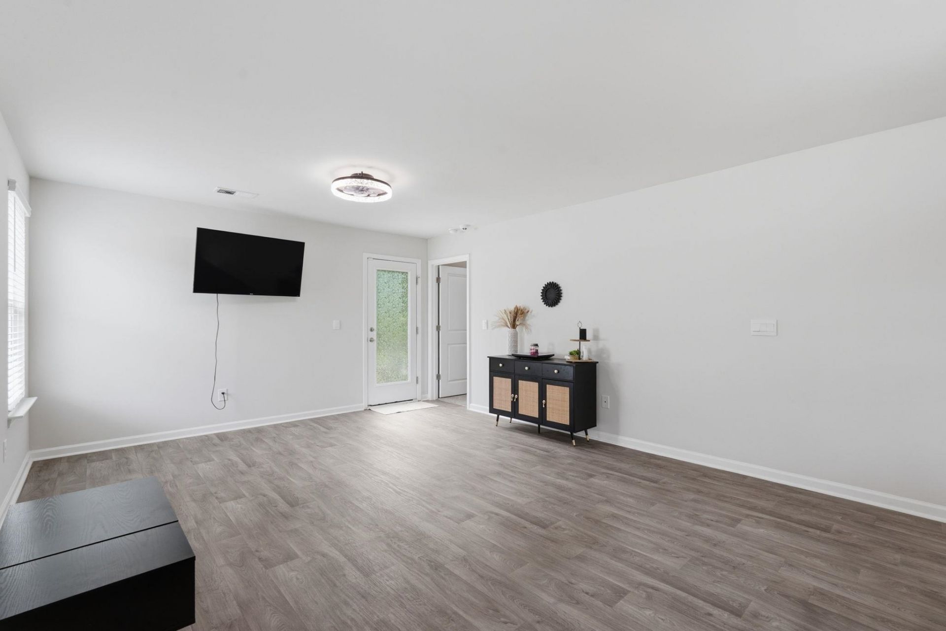 276 Country Grove Way Photo 25