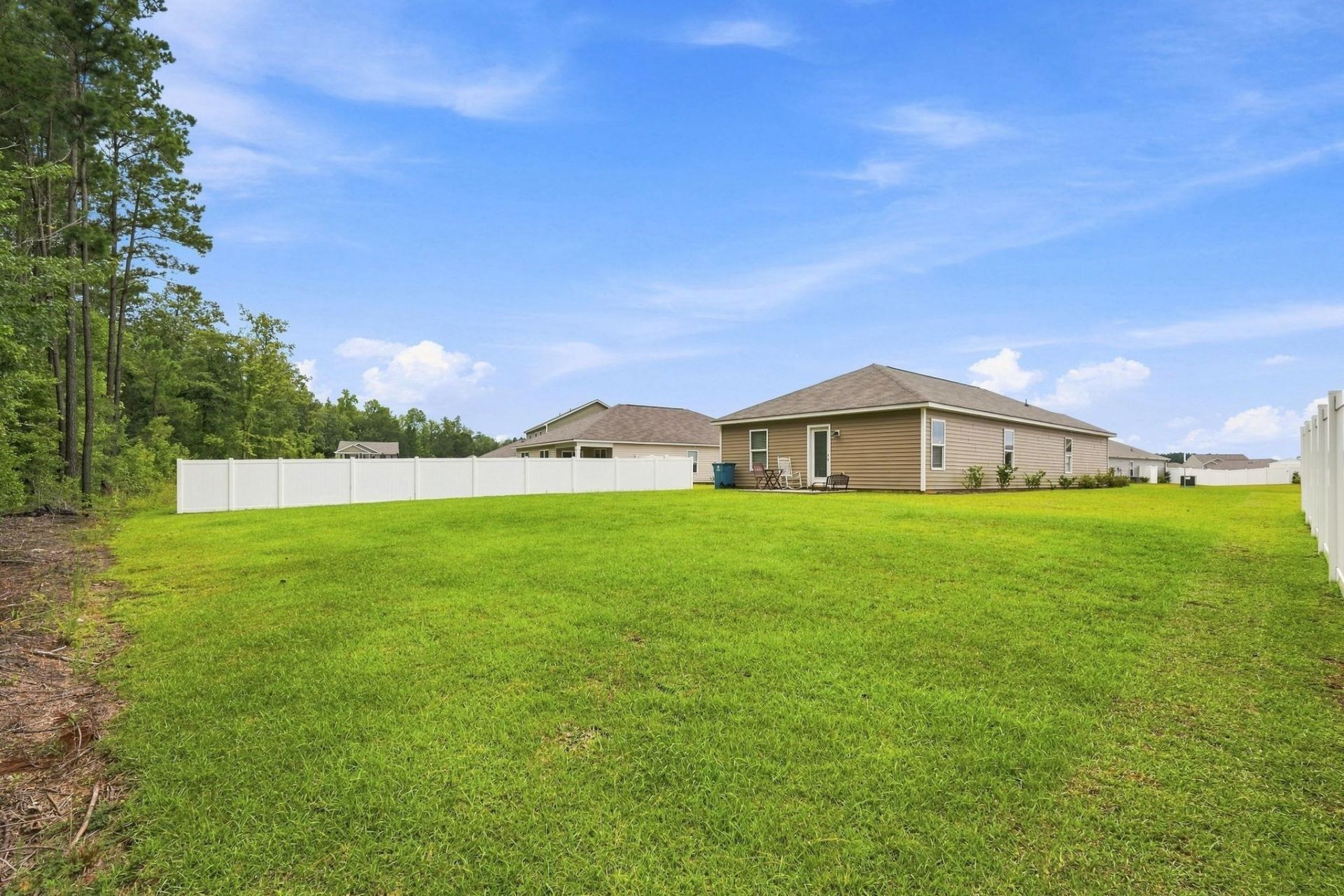276 Country Grove Way Photo 34