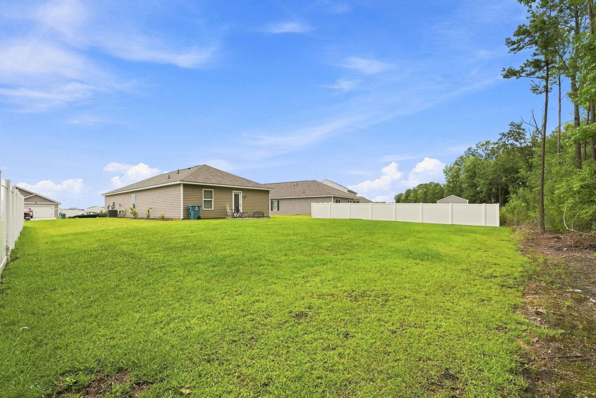 276 Country Grove Way Photo 35